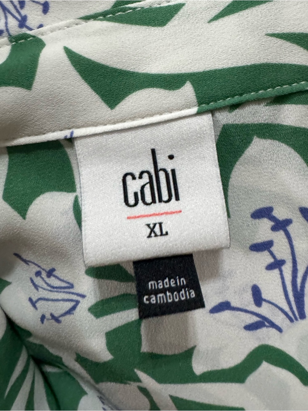CAbi Bloom Top- Green and White Floral Sleeveless Collared Tank - Picture 4 of 4